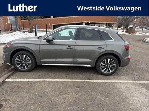 2023 Audi Q5 45 S line Premium Plus