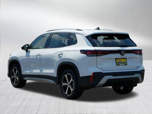 2025 Volkswagen Tiguan 2.0T SE 4MOTION
