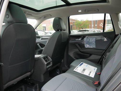 2025 Volkswagen Tiguan 2.0T SE 4MOTION