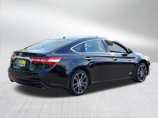 Attitude Black 2015 Toyota Avalon XLE