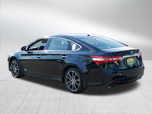Attitude Black 2015 Toyota Avalon XLE