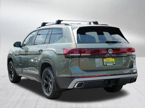 2025 Volkswagen Atlas 2.0T Peak Edition