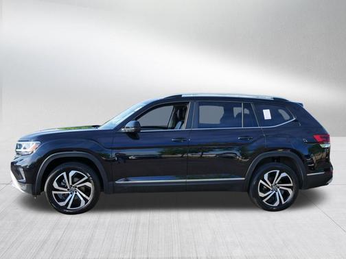 Deep Black Pearl 2023 Volkswagen Atlas 3.6L SEL