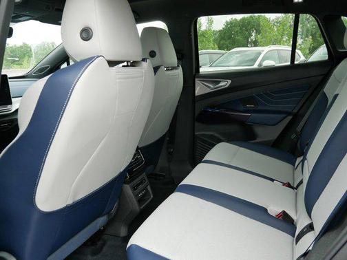 2025 Volkswagen ID.4 Pro S Plus