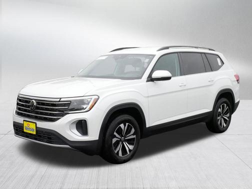 opal white pearl 2026 Volkswagen Atlas 2.0T SE