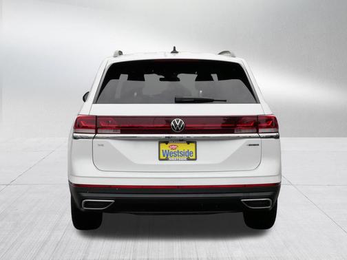 opal white pearl 2026 Volkswagen Atlas 2.0T SE