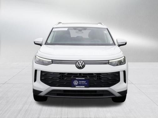 Pure White 2025 Volkswagen Tiguan 2.0T SE 4MOTION