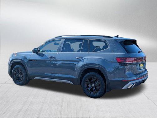 2026 Volkswagen Atlas Peak Edition