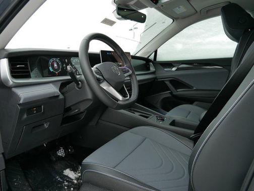 2026 Volkswagen Tiguan 2.0T SE 4MOTION