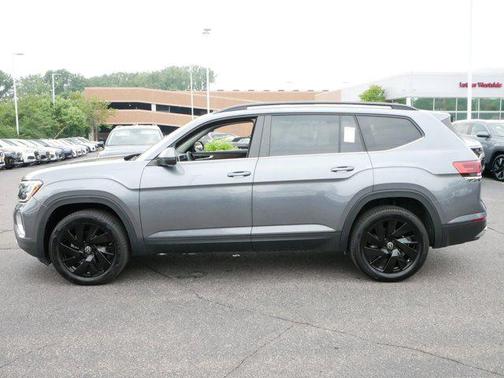 2025 Volkswagen Atlas 2.0T SE w/Technology 4MOTION