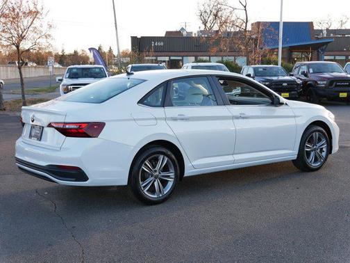 2024 Volkswagen Jetta 1.5T SE