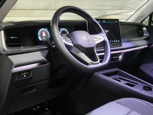 2025 Volkswagen Tiguan 2.0T SE 4MOTION