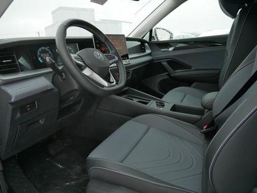 2025 Volkswagen Tiguan 2.0T SE 4MOTION