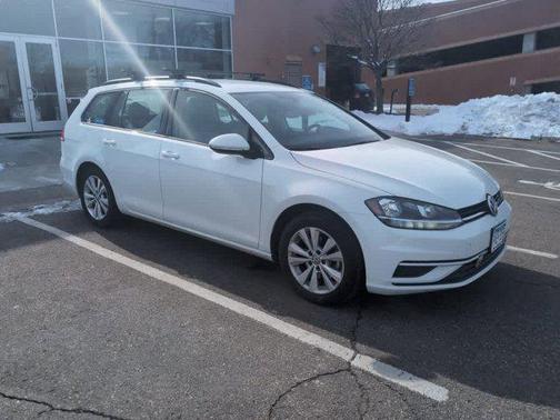 2018 Volkswagen Golf SportWagen TSI S