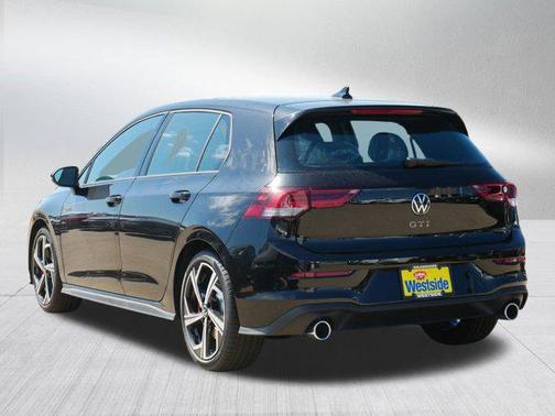 2025 Volkswagen Golf GTI 2.0T SE DSG