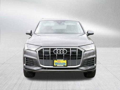 2023 Audi Q7 45 Premium Plus
