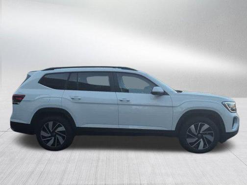 2024 Volkswagen Atlas 2.0T SE w/Technology 4MOTION