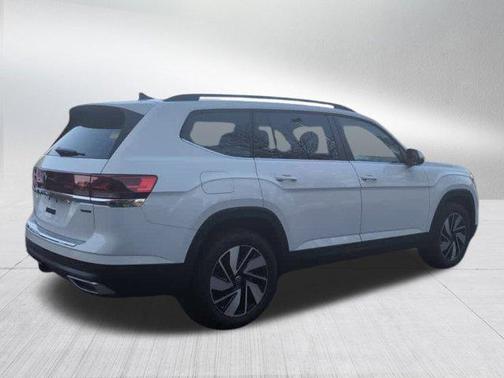 2024 Volkswagen Atlas 2.0T SE w/Technology 4MOTION
