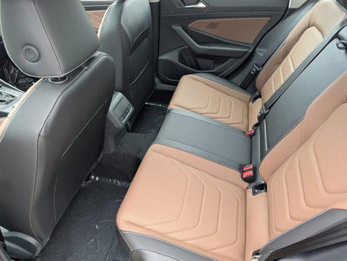 Platinum Gray Metallic 2026 Volkswagen Jetta 1.4T SEL