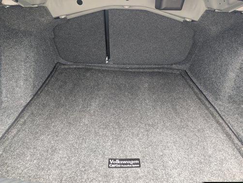 Platinum Gray Metallic 2026 Volkswagen Jetta 1.4T SEL