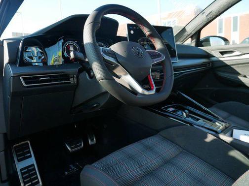 2025 Volkswagen Golf GTI 2.0T S DSG