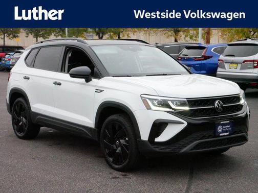 2024 Volkswagen Taos 1.5T SE Black
