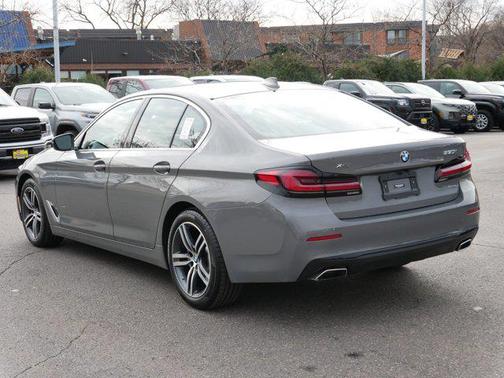 2022 BMW 530 i xDrive