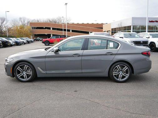 2022 BMW 530 i xDrive