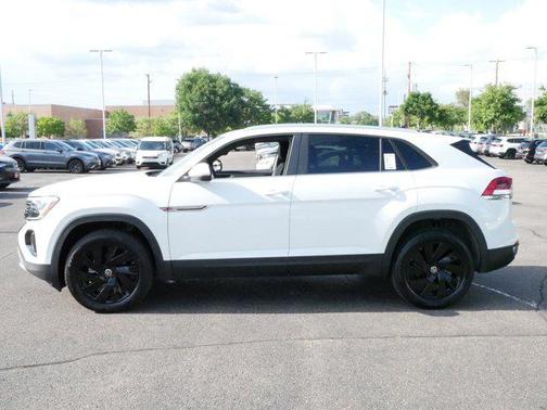 2025 Volkswagen Atlas Cross Sport 2.0T SE w/Technology 4MOTION