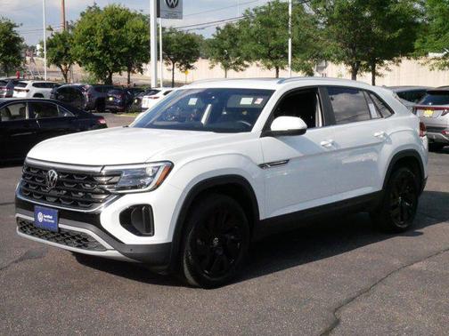 2025 Volkswagen Atlas Cross Sport 2.0T SE w/Technology 4MOTION