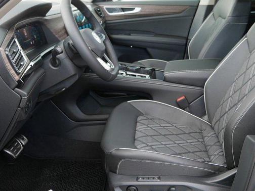 2026 Volkswagen Atlas 2.0T SEL Premium R-Line 4MOTION