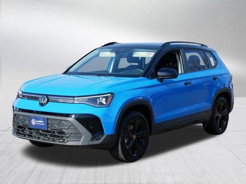 Cornflower Blue w/Deep Black Roof 2025 Volkswagen Taos 1.5T SE Black