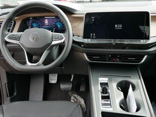 2025 Volkswagen Atlas 2.0T SE
