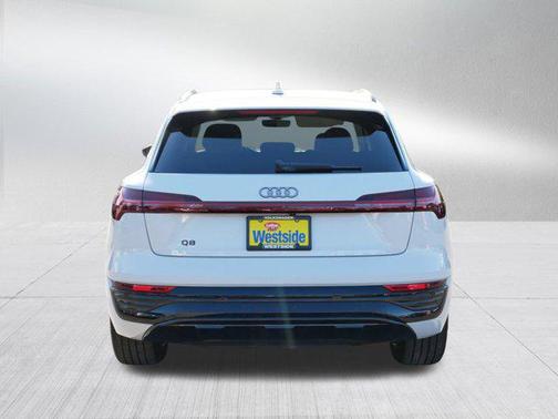 2024 Audi Q8 e-tron Premium Plus