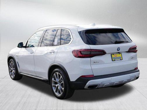2022 BMW X5 PHEV xDrive45e