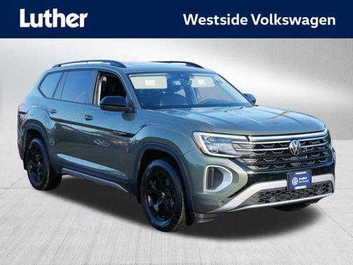 Avocado Green Pearl 2024 Volkswagen Atlas 2.0T SEL SUV