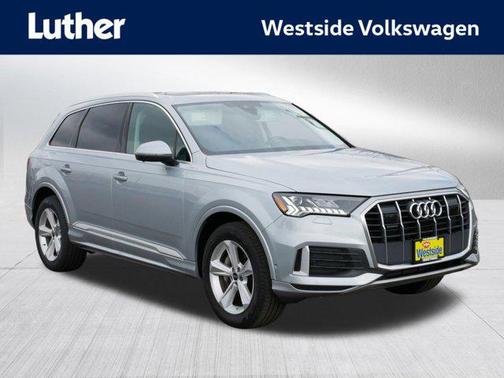 Samurai Gray Metallic 2024 Audi Q7 45 Premium Plus