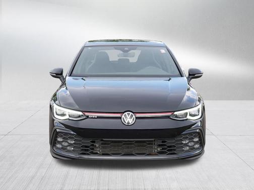 Deep Black Pearl 2022 Volkswagen Golf GTI 2.0T SE DSG