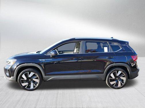 2024 Volkswagen Taos 1.5T SEL