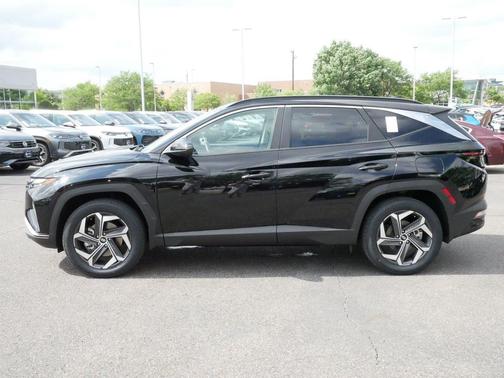 Black Pearl 2024 Hyundai TUCSON SEL