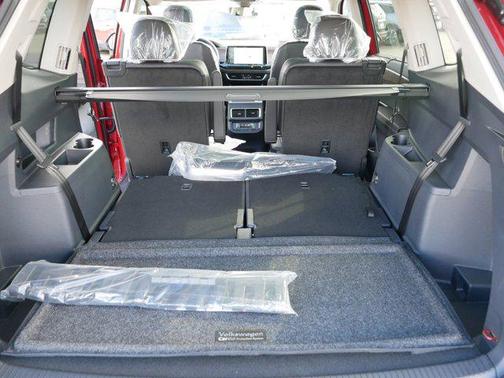 2025 Volkswagen Atlas 2.0T SEL Premium R-Line 4MOTION