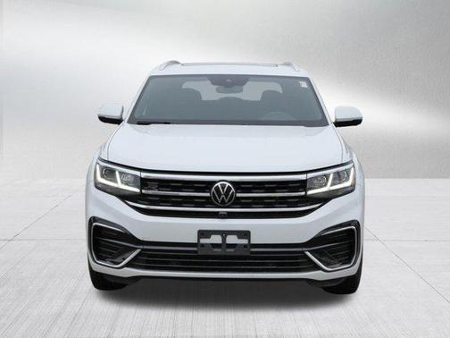 Opal White Pearl 2023 Volkswagen Atlas Cross Sport 3.6L V6 SEL Premium R-Line