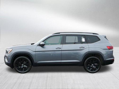 2025 Volkswagen Atlas 2.0T SE w/Technology 4MOTION