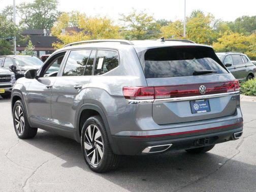 2025 Volkswagen Atlas 2.0T SE w/Technology 4MOTION
