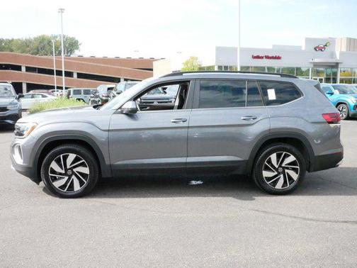 2025 Volkswagen Atlas 2.0T SE w/Technology 4MOTION