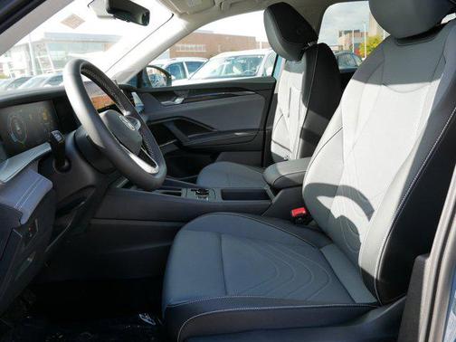 2025 Volkswagen Tiguan 2.0T SE 4MOTION