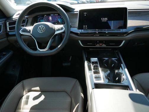 2025 Volkswagen Atlas 2.0T SEL