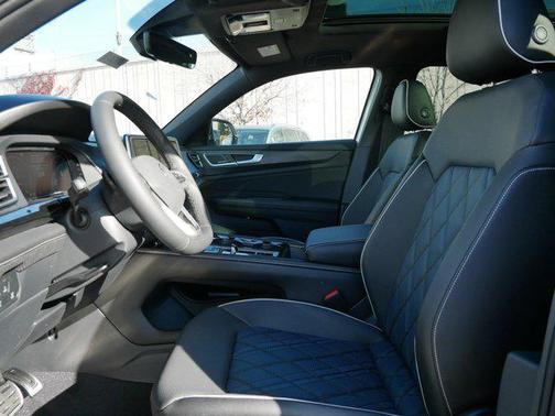 2026 Volkswagen Atlas Cross Sport 2.0T SEL Premium