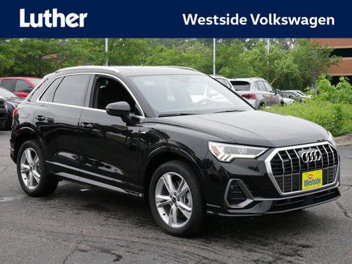 2024 Audi Q3 Premium 45 TFSI S line quattro Tiptronic
