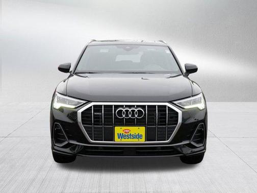 2024 Audi Q3 Premium 45 TFSI S line quattro Tiptronic